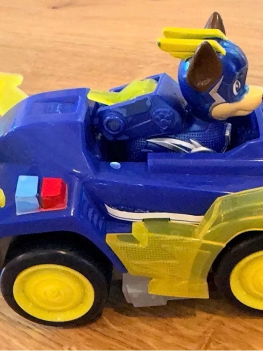 PAW Patrol Mighty Pups Super PAWs Chase’s Deluxe Vehicle + Pup